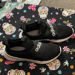 Adidas Cloudfoam Pure Slip-On Sneakers Women’s Size 7 Black White Comfort 🏃 🏃‍♀️